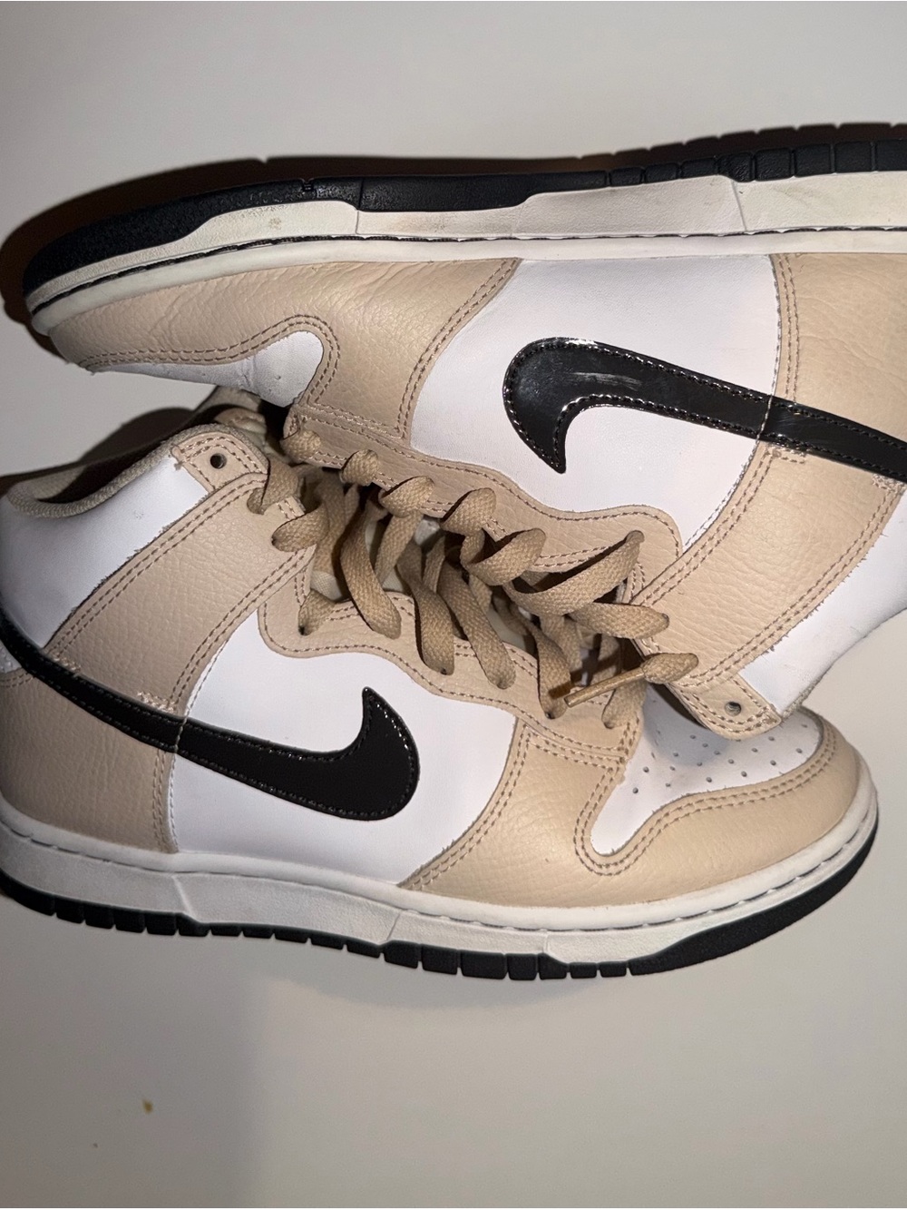 Nike 1s